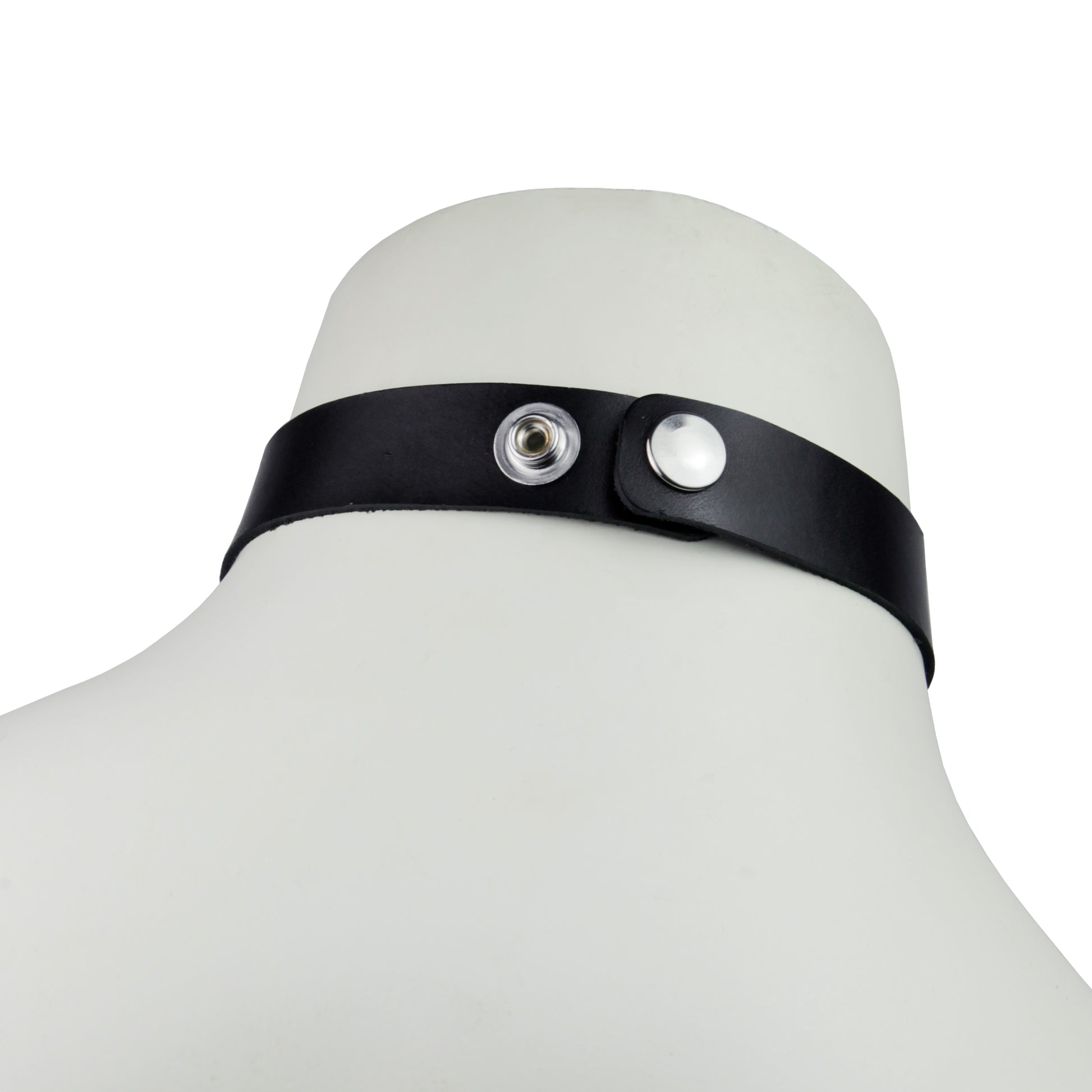 achterkant zwarte leren choker met metalen ring, ravewear
