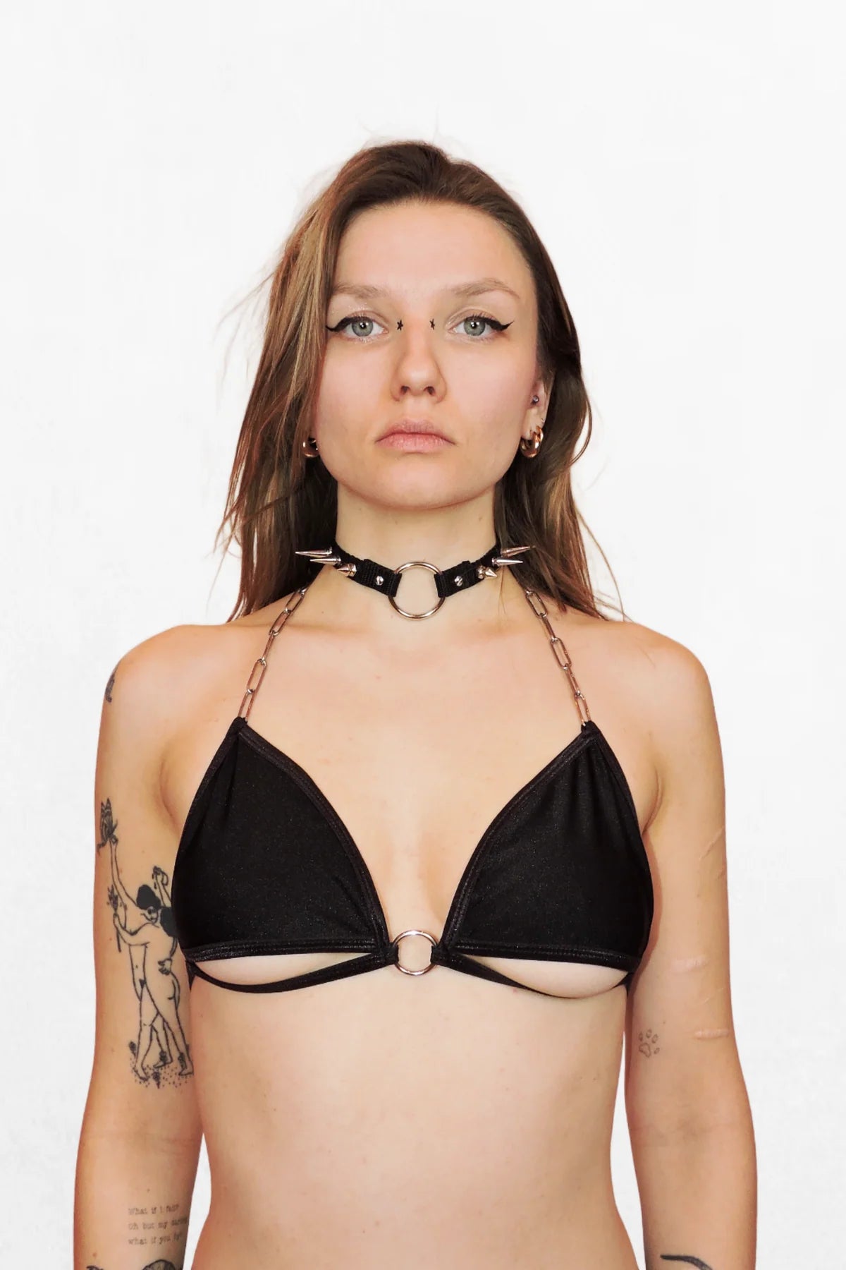 Ivy Berlin - All black bikini top - Zwart