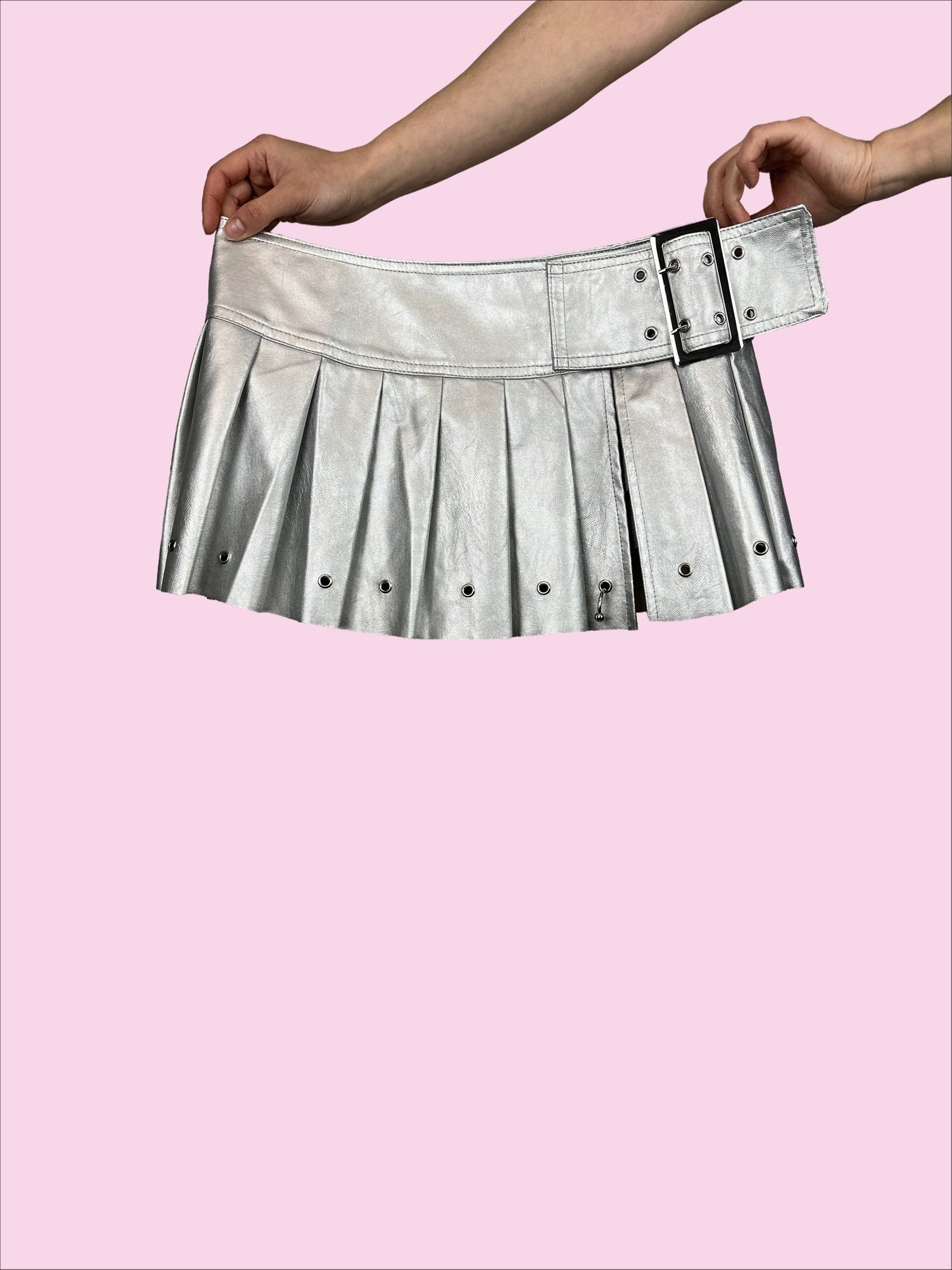 GoGuy - PVC mini rok met piercings - Verkrijgbaar in zwart en zilver