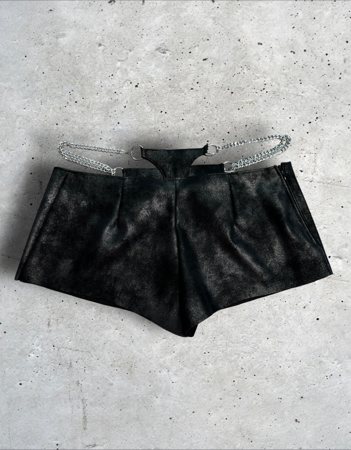 FAC SHOP - "Techno Thong Shorts" - Hotpants with chains - Black/silver