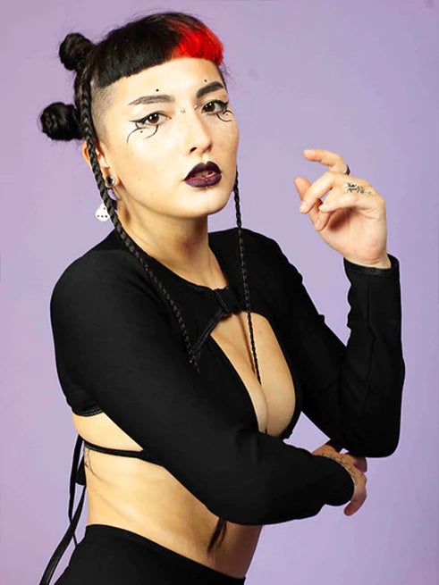 shrug, shurg met buckle, zwarte shrug, losse mouwen, ravewear