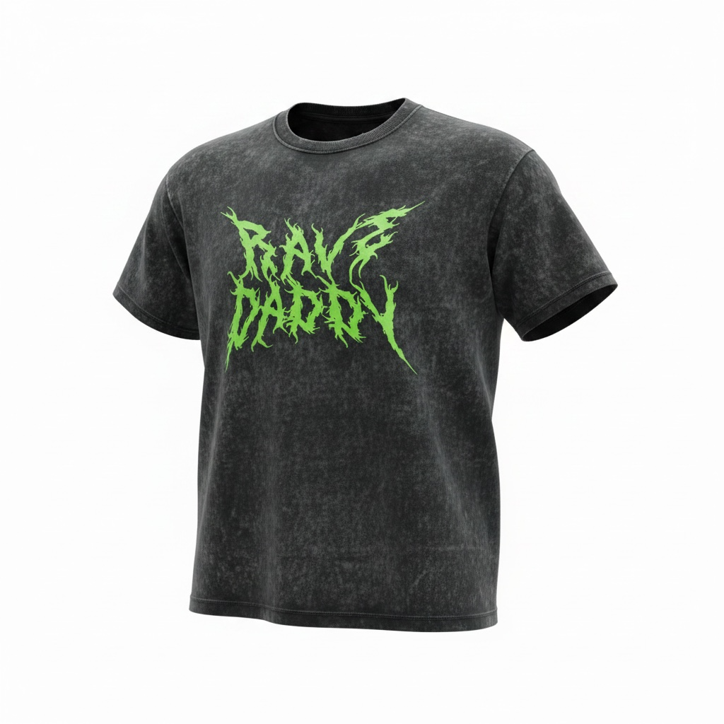 RAVE DADDY WASHED TEE MET GROENE LETTERS