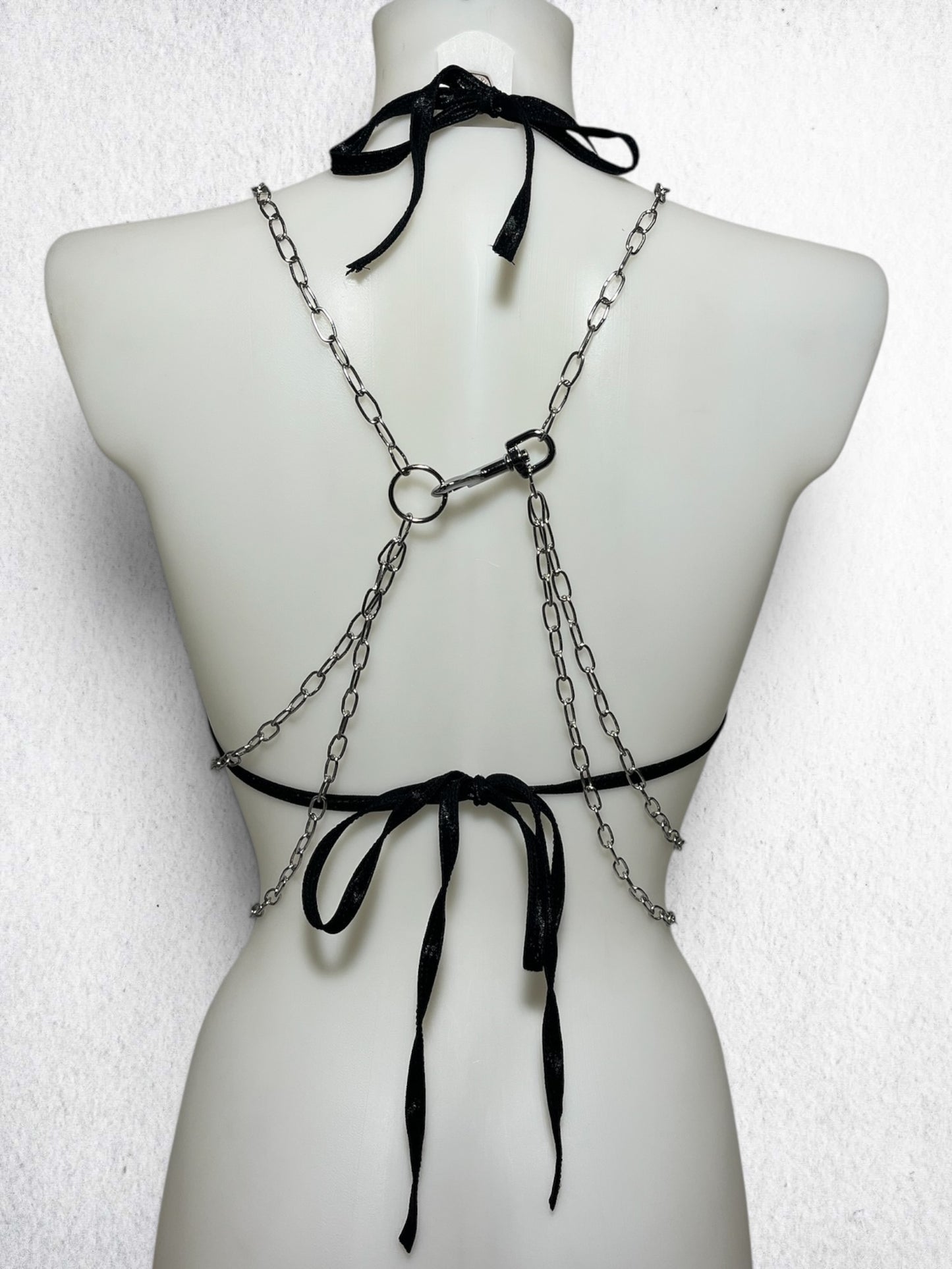 Ivy Berlin - Chained bikini top - Zilver