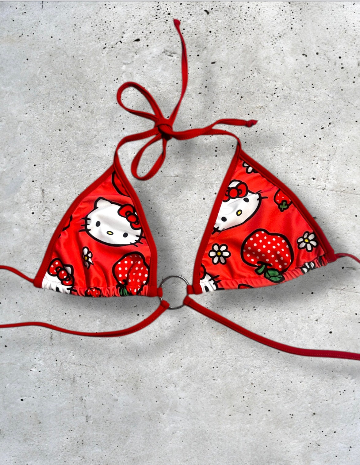 hello kitty bikini top in rood