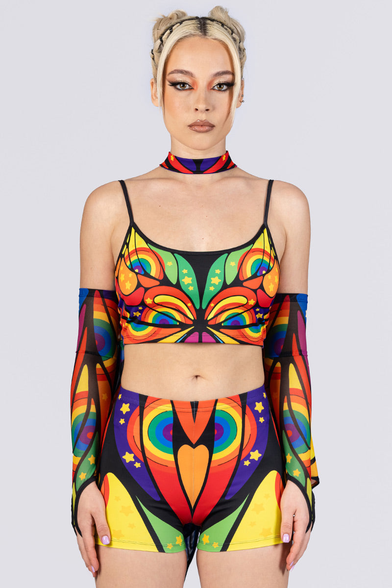 voorkant van vrouw met regenboog vlinder set 