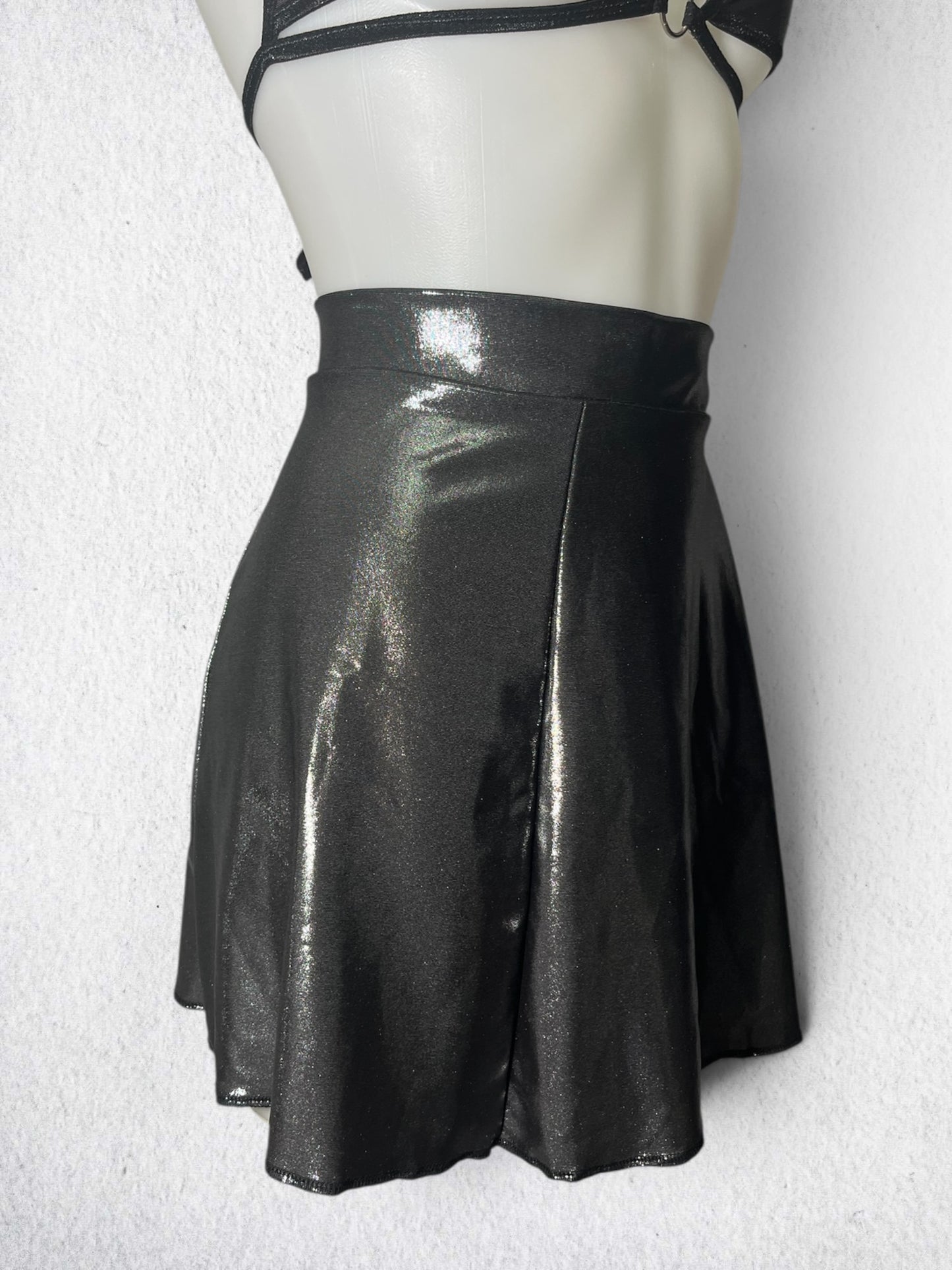 Ivy Berlin - Chrome flared skirt