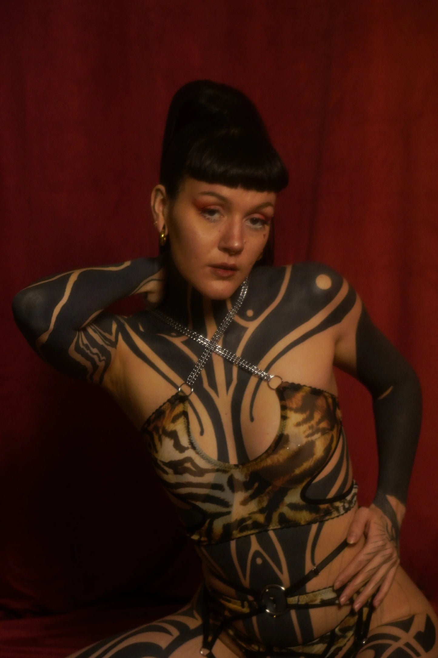 Kat Maunz - Side cut out top zebra print mesh - Bruin